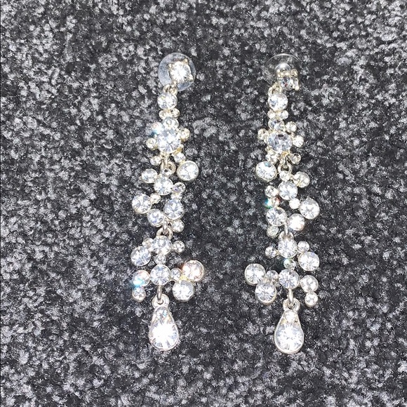 Women’s crystal earrings - Picture 1 of 3